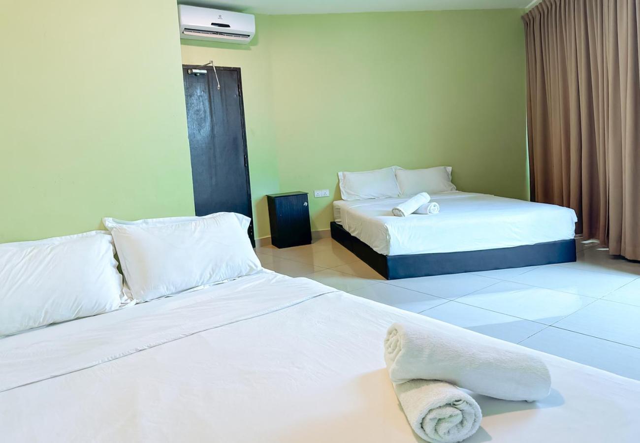 Night Queen Hotel Sepang Exteriér fotografie